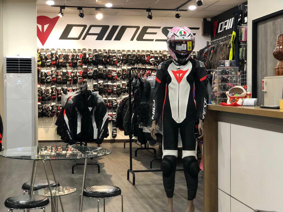 彰化騎士裝備選購指南 26年老店轉型 百坪空間打造專屬防護