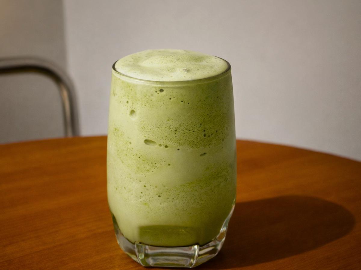 台中西區奶昔食研所 主打不加水基底 以甜點定位重塑奶昔專賣店