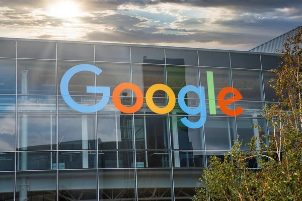 Alphabet宣布裁員：Google管理層精簡10%，聚焦高效運營
