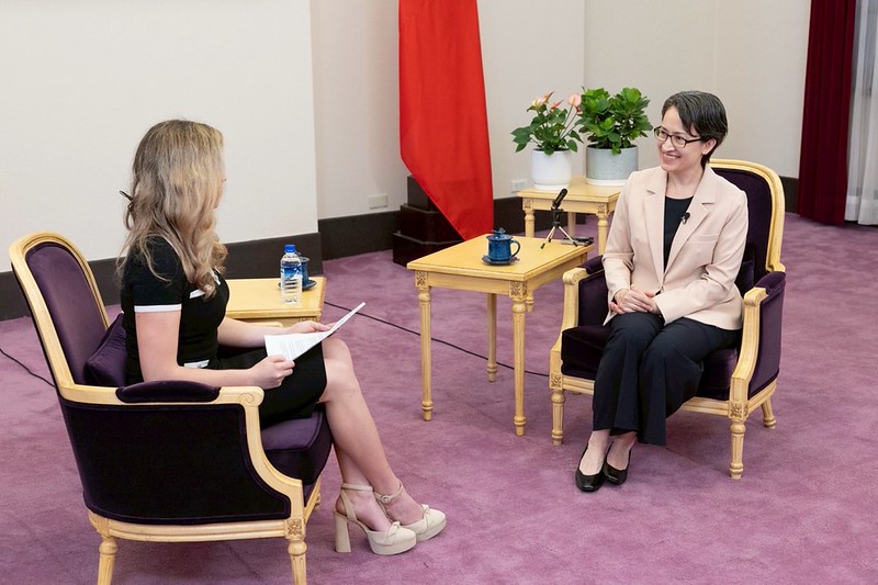 《War Room》專訪曝光！蕭美琴副總統談臺美關係新階段：國防自主、供應鏈合作成全球焦點