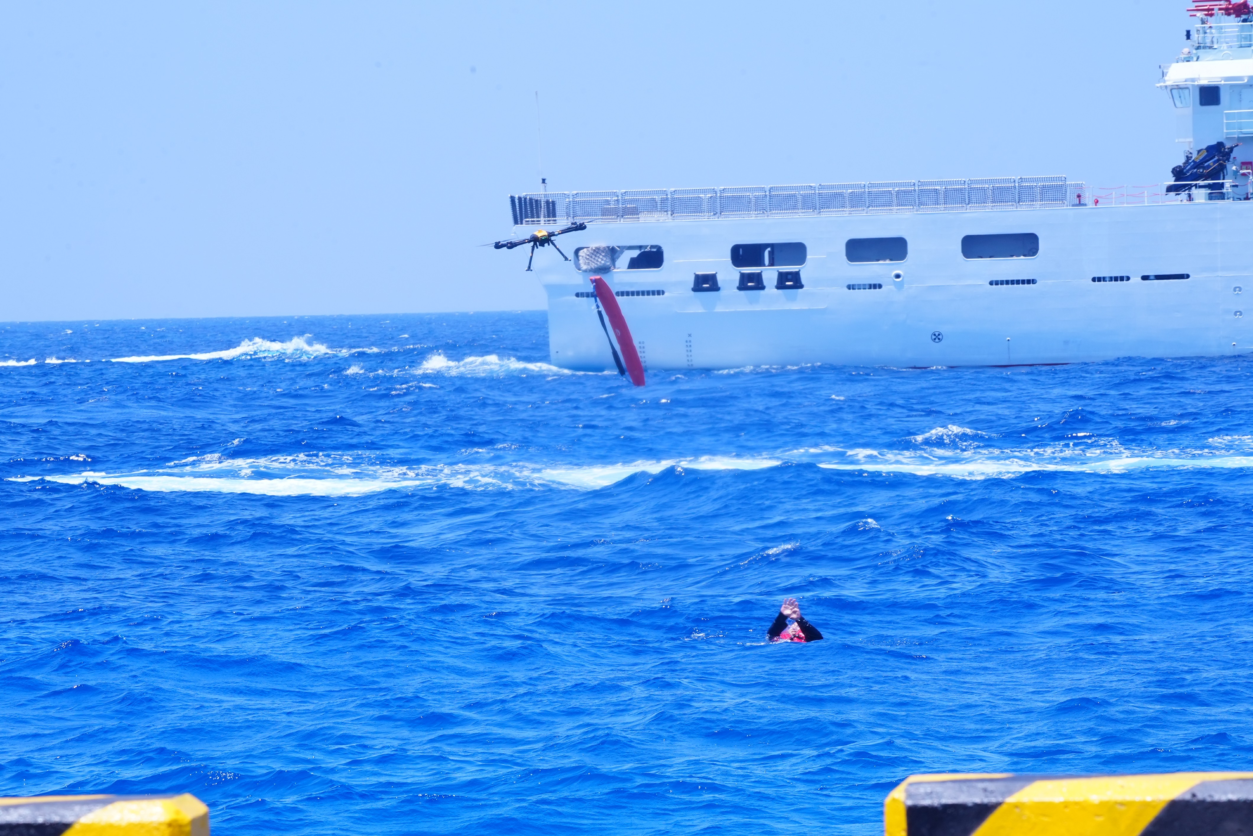 海委會主委管碧玲親赴南沙主持「南援九號」演練　強化南海人道救援量能