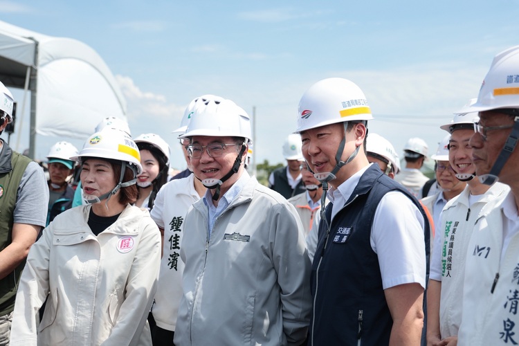 視察高鐵屏東站特定區工程進度　行政院長卓榮泰：全速完成六大建設拼圖帶動地方觀光與發展