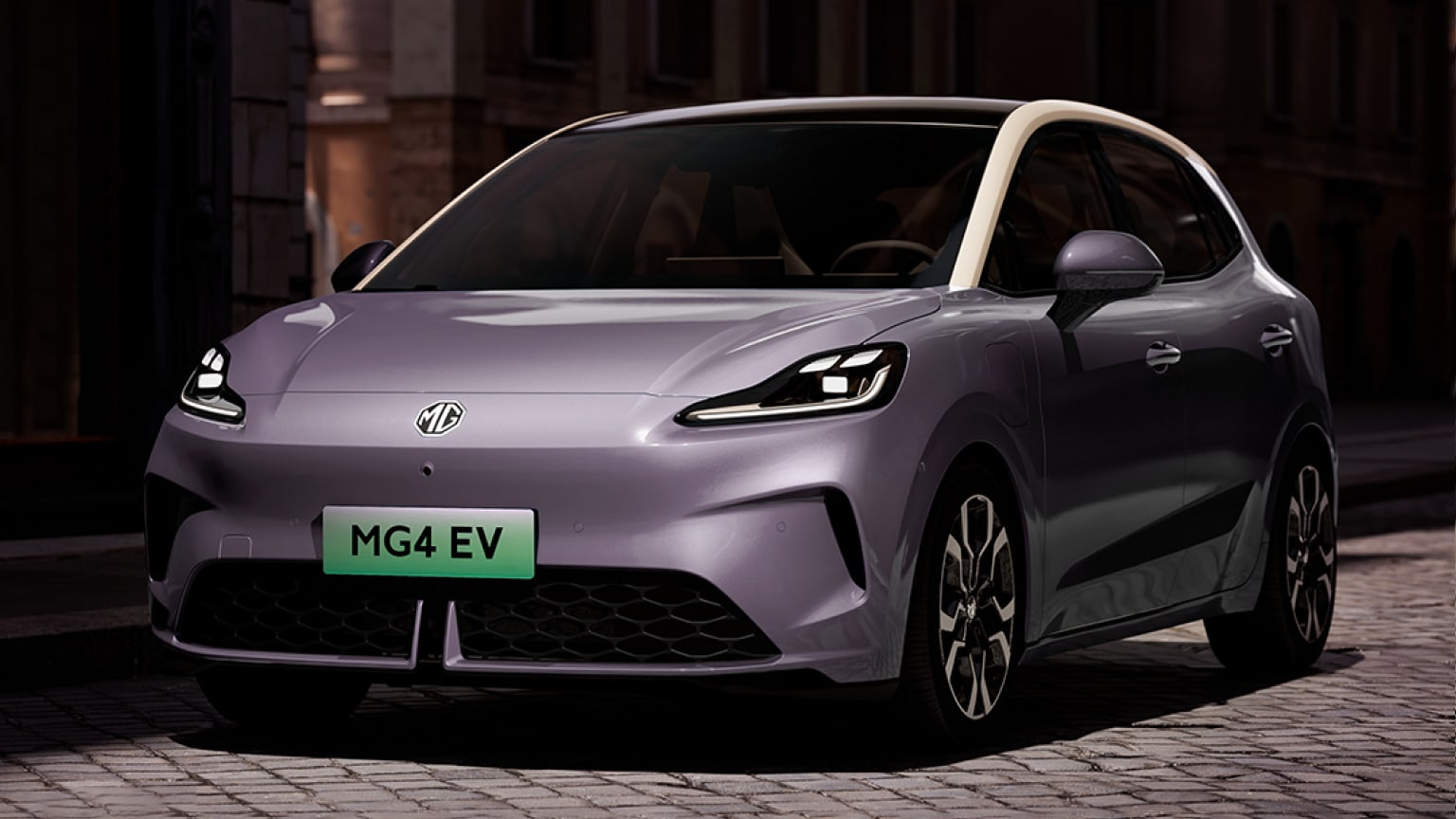 全新MG4 EV正式亮相 成為MG品牌2025年首款全球戰略車型