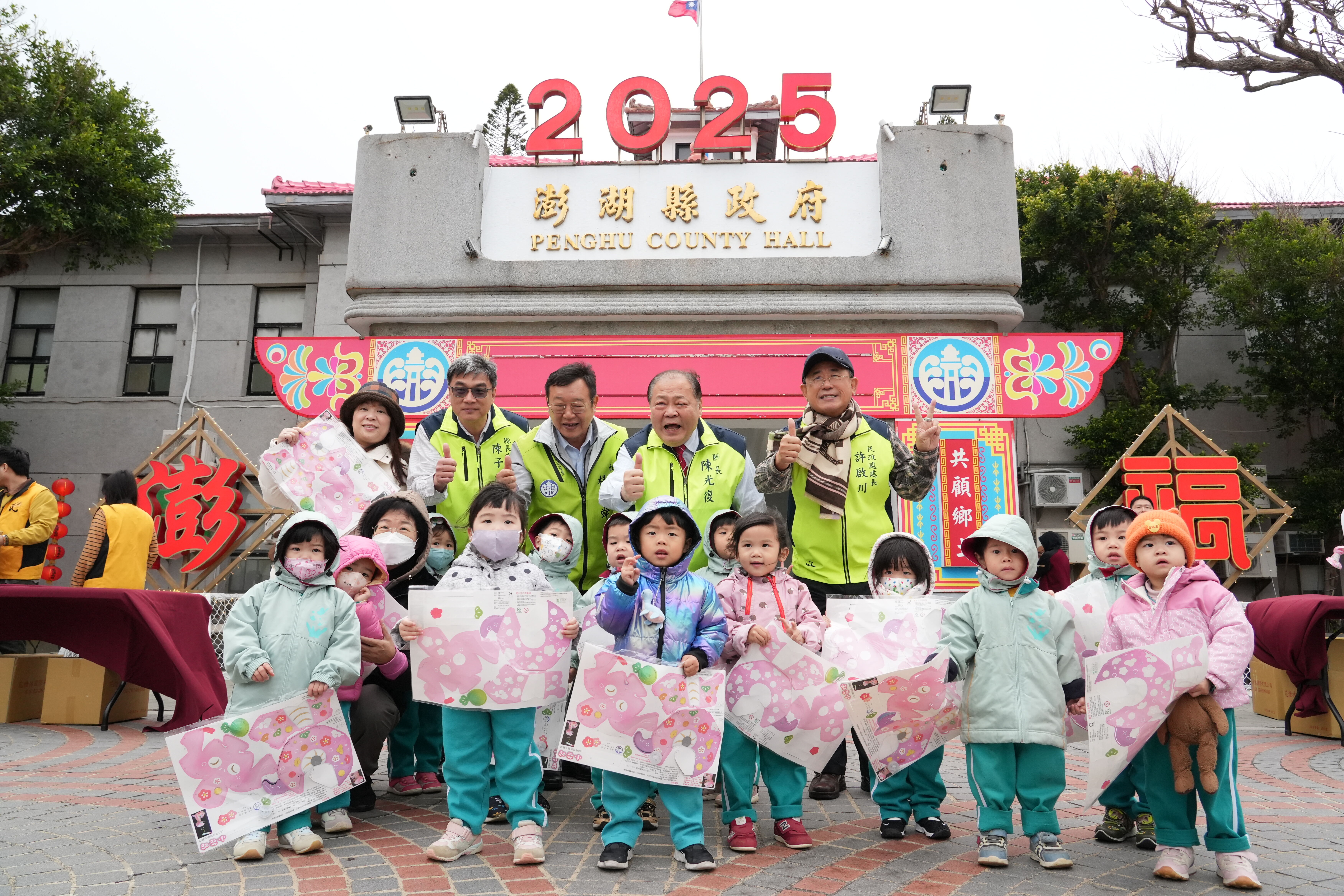 陳光復暖心發送元宵提燈 陪伴澎湖鄉親共度佳節！