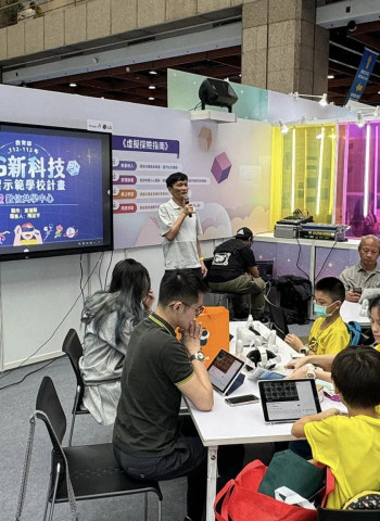 馬公國中展示XR數位共學中心成果，推動創新教育模式