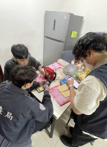 調查局破獲藏匿大學租屋套房3座詐騙機房　查扣11臺貓池震撼曝光