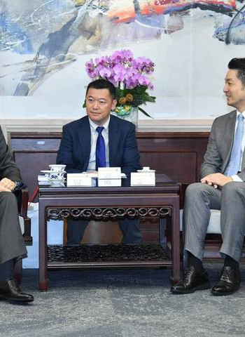 蔣萬安市長會晤日本前駐臺代表泉裕泰　聚焦AI產業與經貿交流盼深化臺日合作